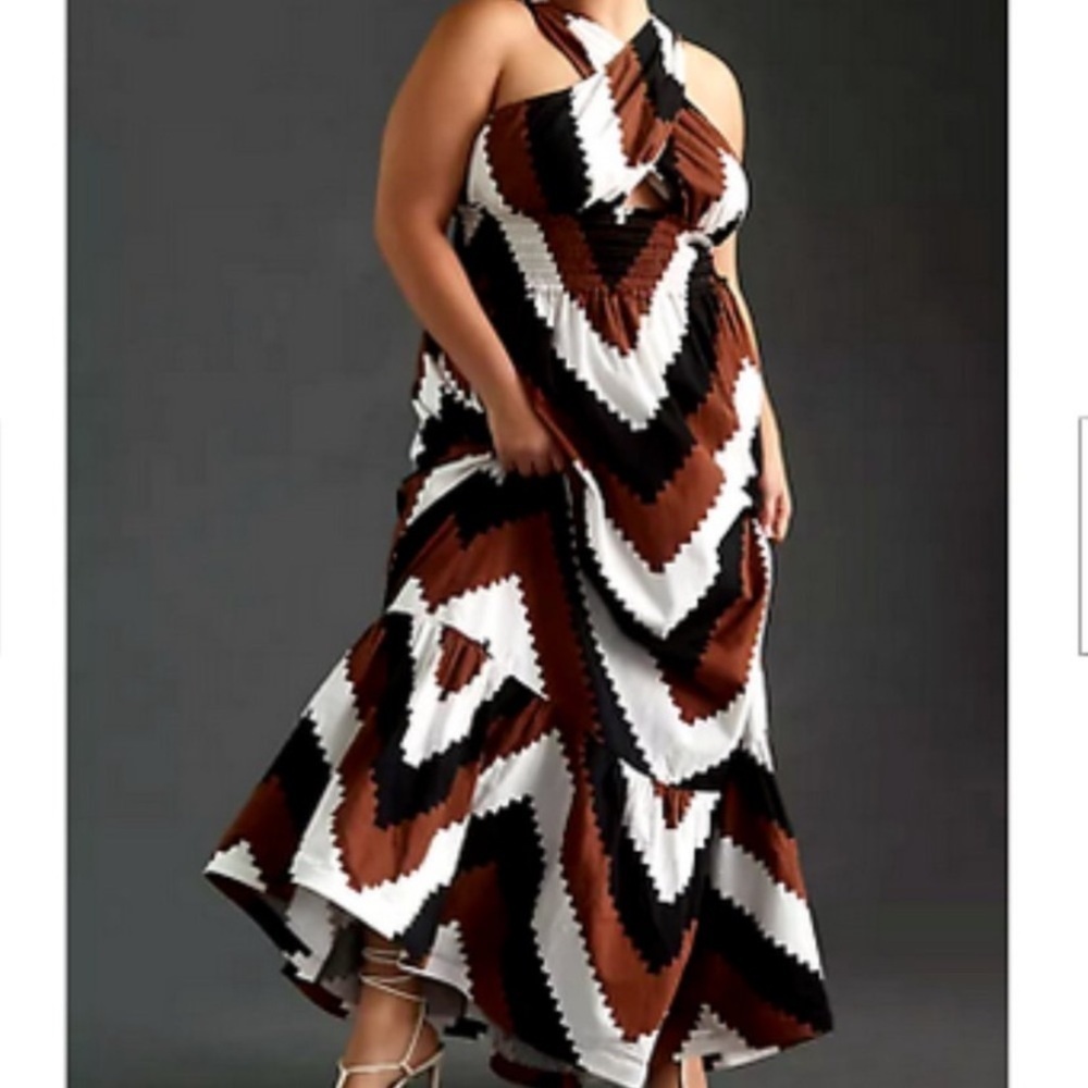 PLENTY BY TRACY REESE
Printed Halter Maxi Dress 2X - Picture 4 of 9